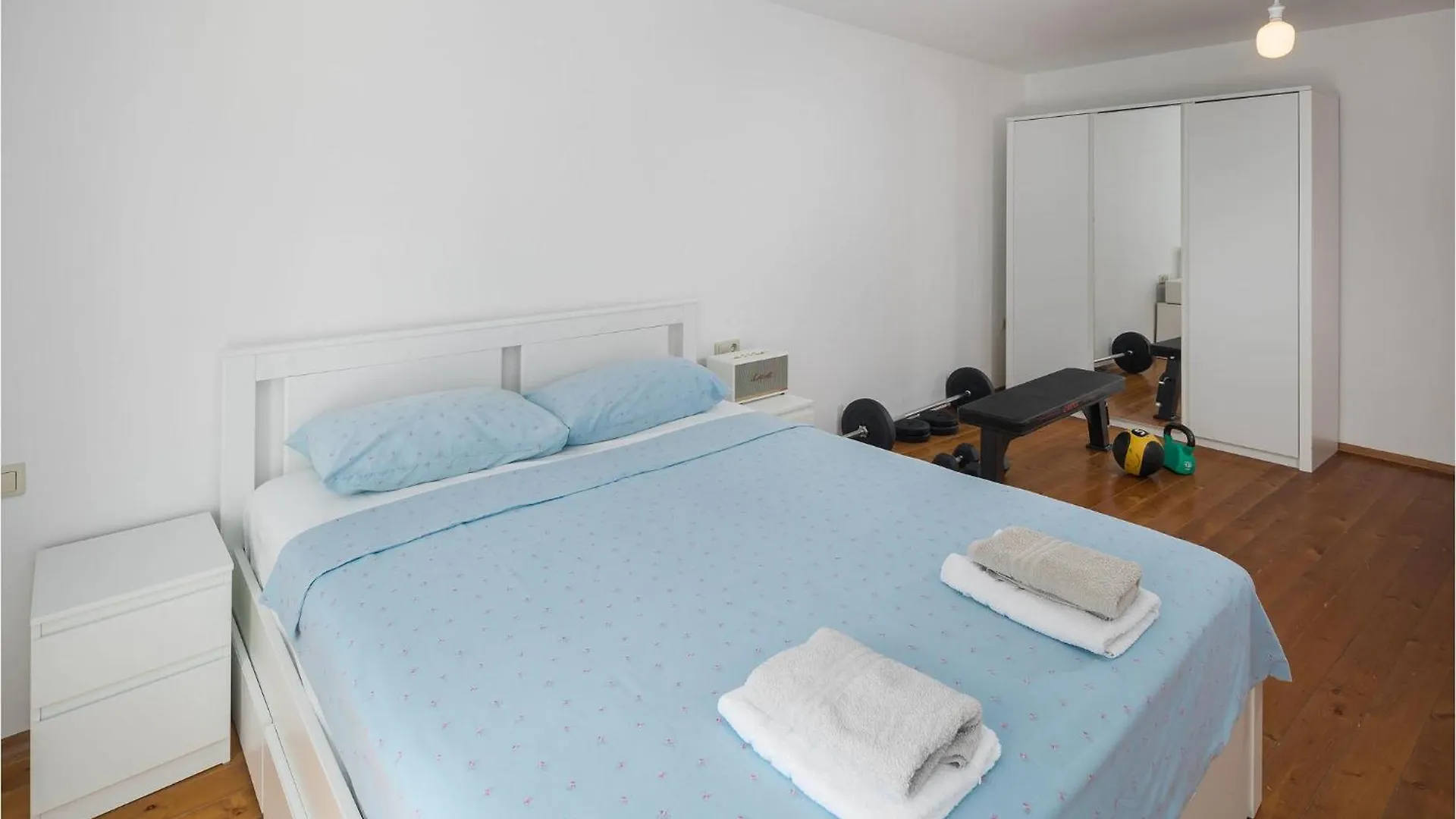 2 Bedroom Beautiful Home In Lozari Stuparic 0*,  Croatia