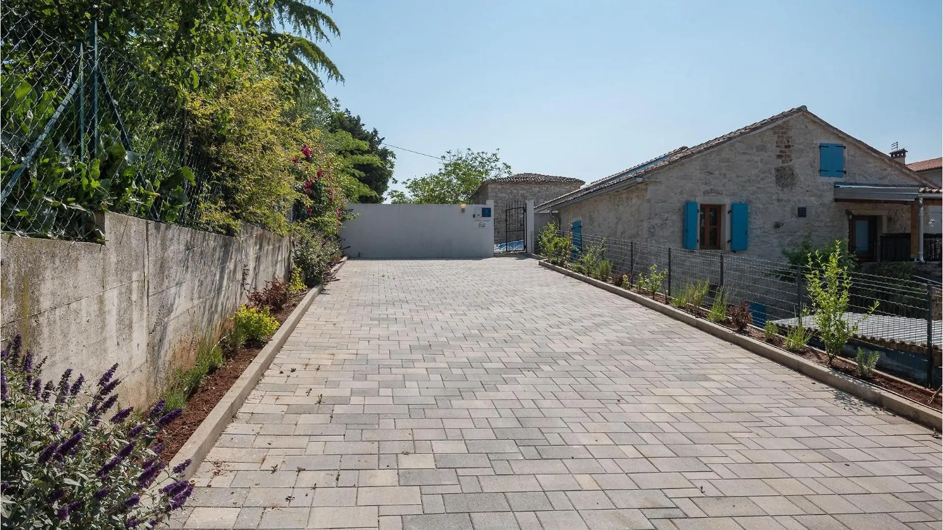 Holiday home 2 Bedroom Beautiful Home In Lozari Stuparic